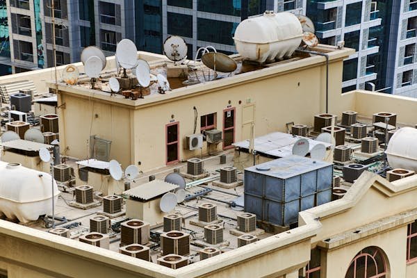 Fosse toutes eaux : choix, installation et questions fréquentes